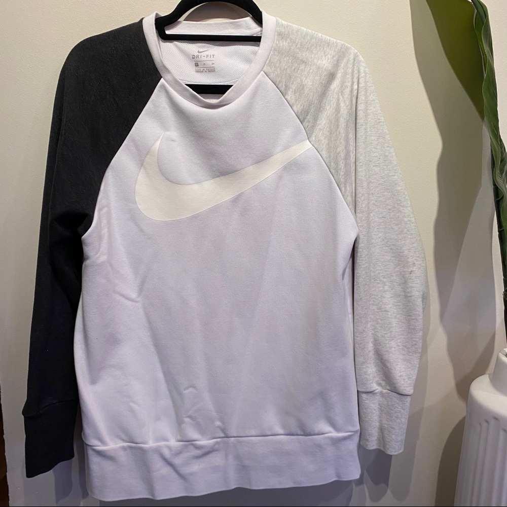 Nike Colorblock Sweatshirt